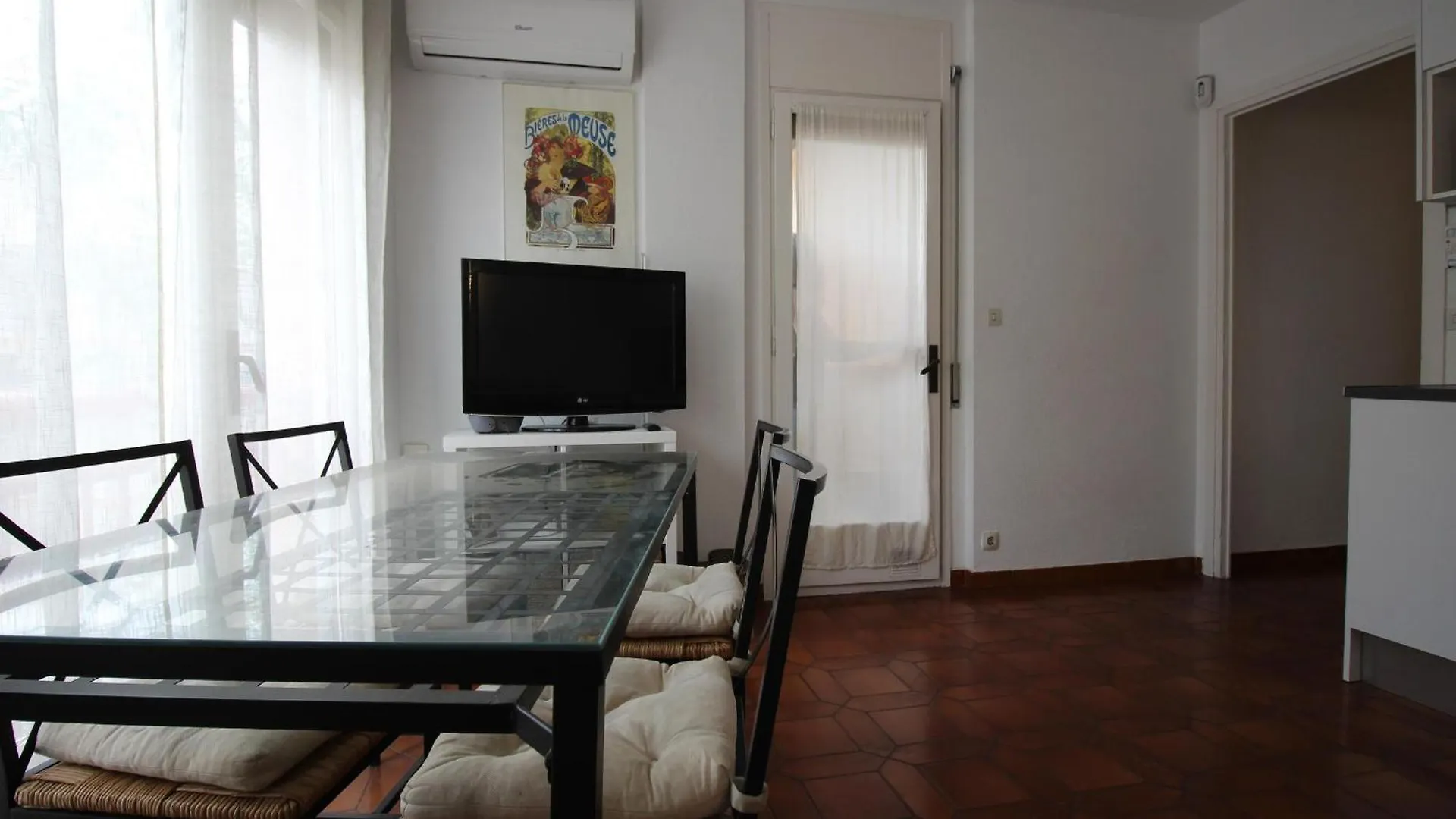 Apartment Apartamento Centrico A 20M De La Playa Del Puerto Con Tv, Aire Acondicionado Y Terraza - Es-228-189 Llanca