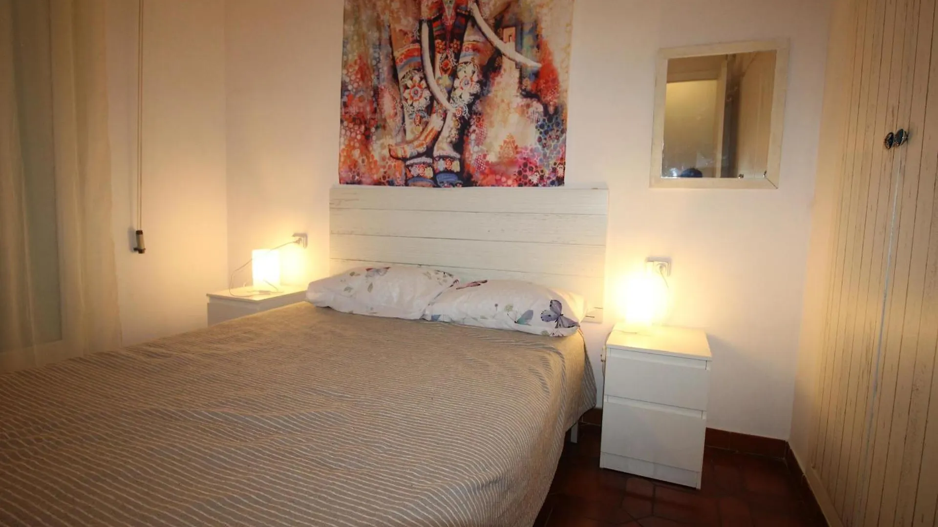 Apartamento Centrico A 20M De La Playa Del Puerto Con Tv, Aire Acondicionado Y Terraza - Es-228-189 Llanca 0*,  Spain